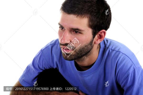 穿運動服的年輕人