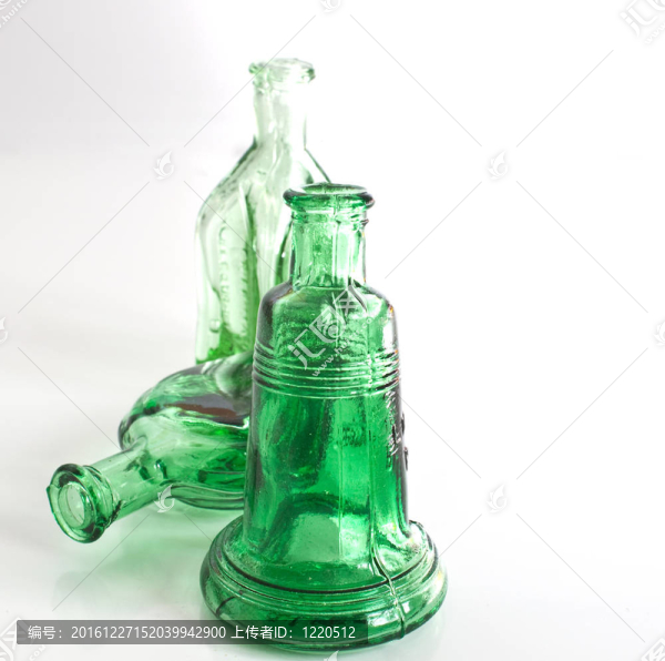 工作室抓獲綠瓶