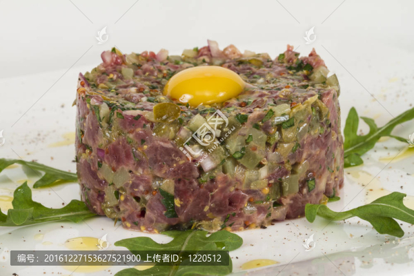 韃靼牛排和雞蛋
