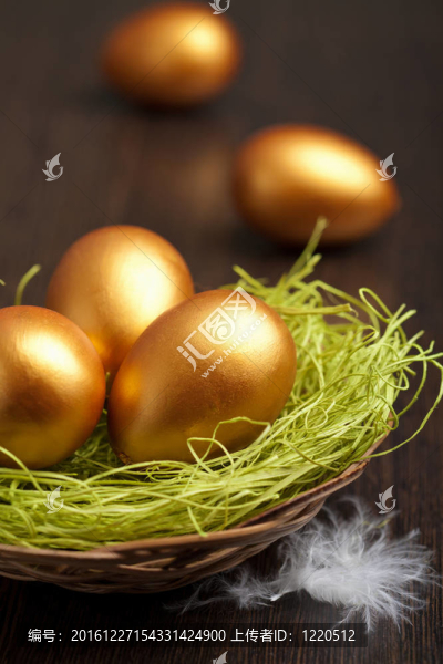 金色的復(fù)活節(jié)彩蛋
