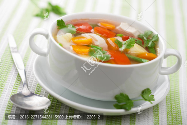 蔬菜雞湯