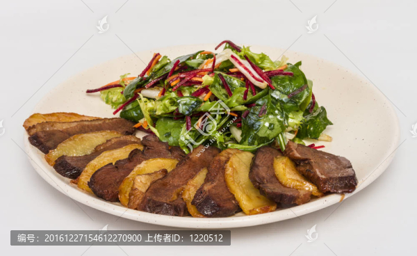 鴨肉；土豆泥加松露油；無花果和茴香汁