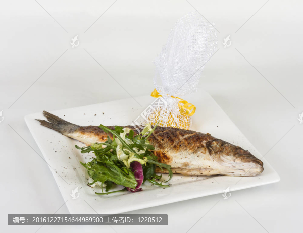 蔬菜鱸魚