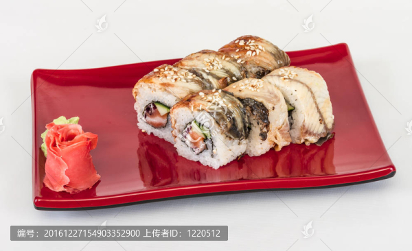 日本傳統(tǒng)美食-,Maki,Roll黃瓜，奶油奶酪和生鮭魚和鰻魚