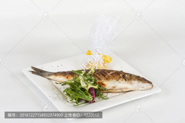 蔬菜鱸魚