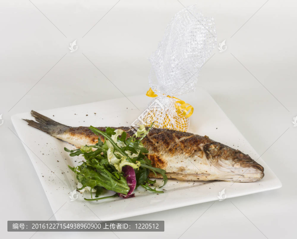 蔬菜鱸魚