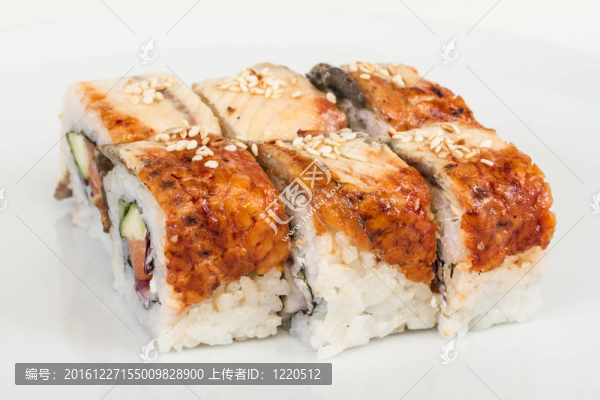 日本傳統(tǒng)美食-,Maki,Roll黃瓜，奶油奶酪和生鮭魚和鰻魚