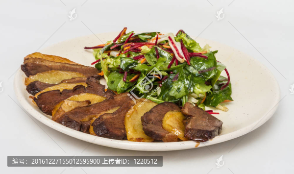 鴨肉；土豆泥加松露油；無花果和茴香汁