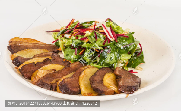 鴨肉；土豆泥加松露油；無花果和茴香汁