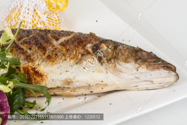 蔬菜鱸魚