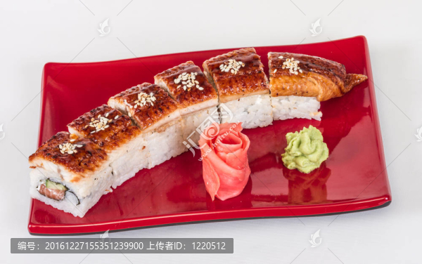 日本傳統(tǒng)美食-,Maki,Roll黃瓜，奶油奶酪和生鮭魚和鰻魚