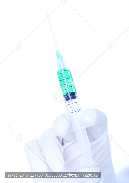 一方面用注射器
