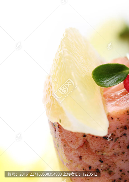 餐桌上的美食