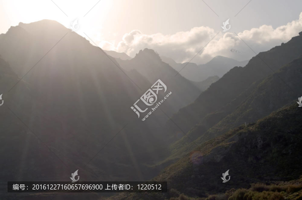 山阿那加