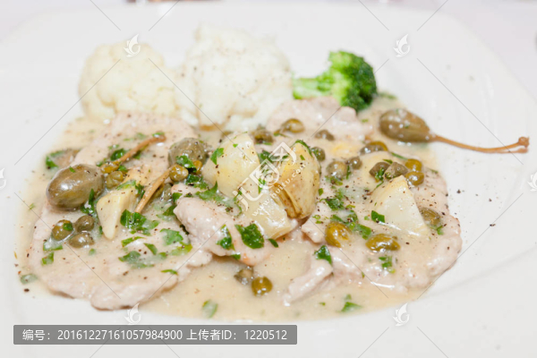 用洋薊心小牛肉