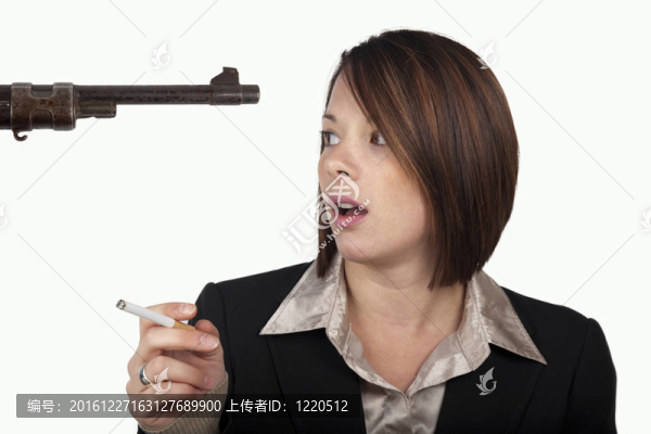 吸煙的步槍
