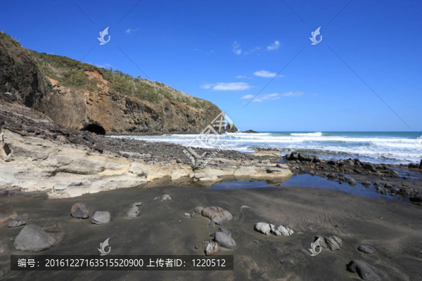 黑沙灘
