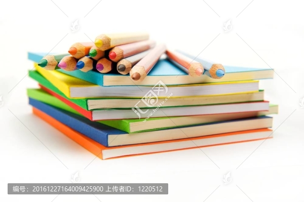 堆棧表面的鉛筆