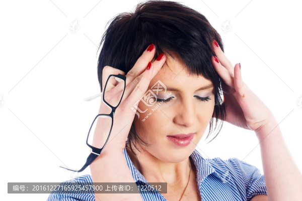 女孩與頭痛