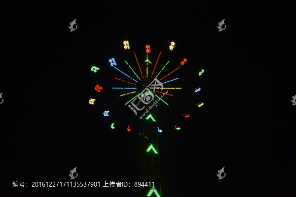 高空飛翔夜景