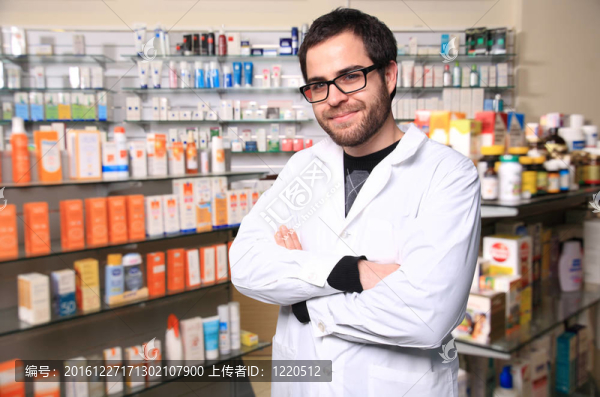 年輕的藥劑師
