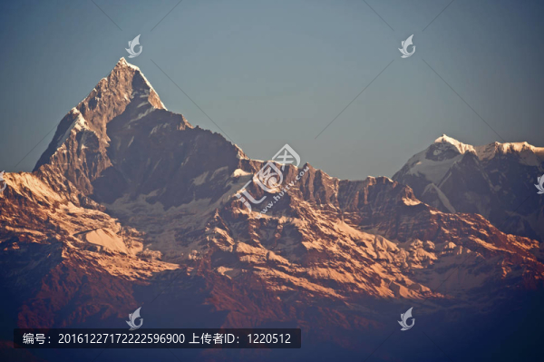 尼泊爾博卡拉；魚尾峰