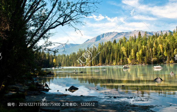 中國新疆的風(fēng)景；Kala,Si,Lake