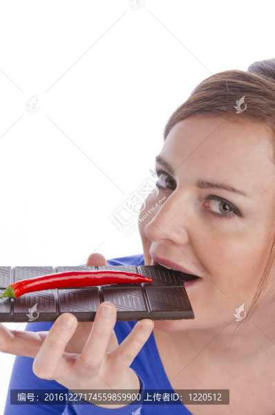 紅辣椒和巧克力的女人