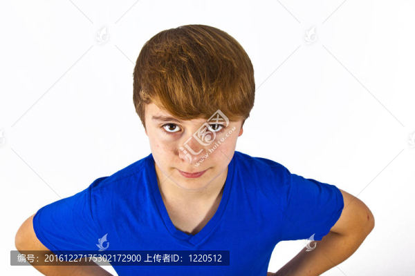 友好的年輕男孩