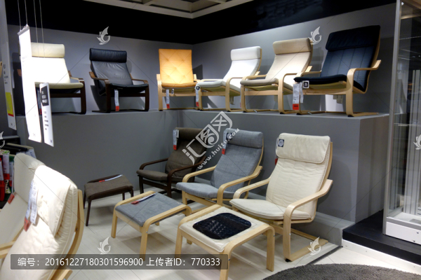 家具店,實木靠背椅