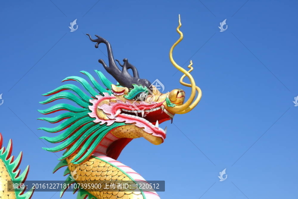 龍的雕像