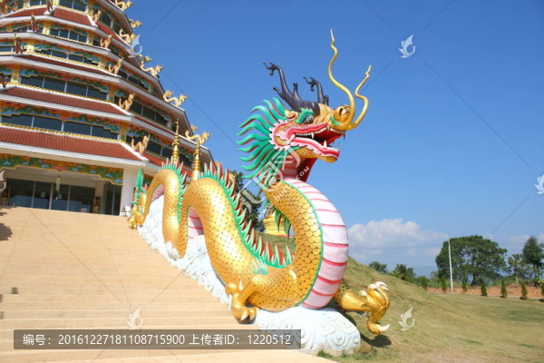 龍的雕像