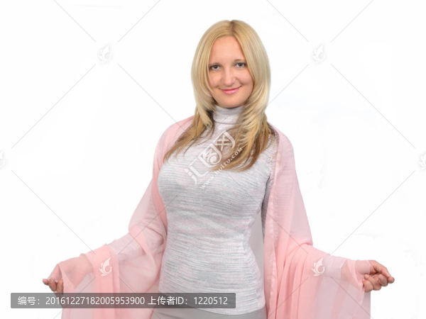 美麗的女人與粉紅色披肩