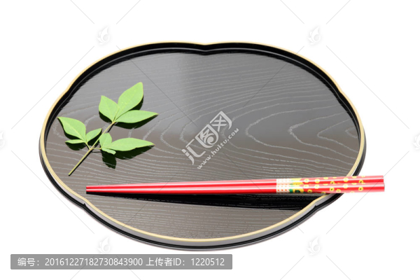 筷子和盤子