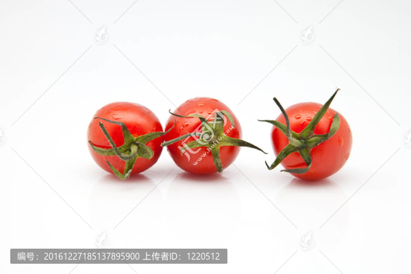 三個(gè)西紅柿