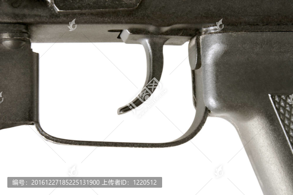 卡拉什尼科夫ak-105觸發(fā)