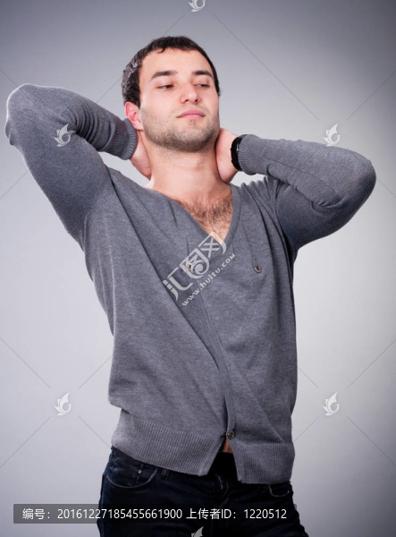 時尚肌肉男