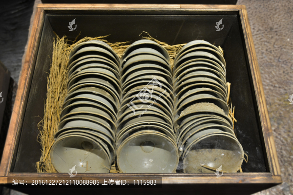 古代瓷碗