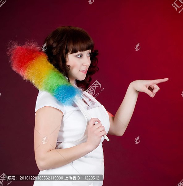 帶穗巾的家庭主婦