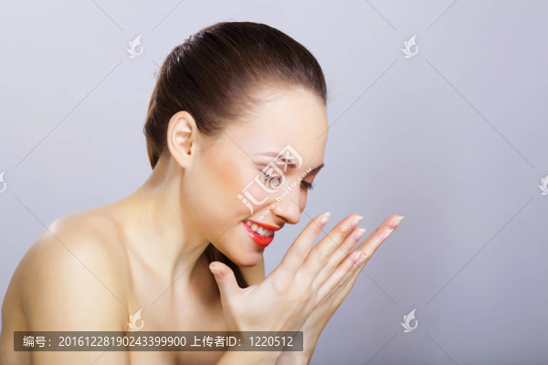 美麗少婦肖像