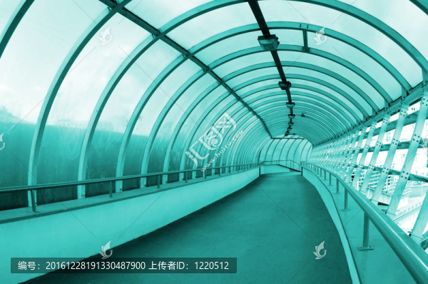 在漫長的走廊里