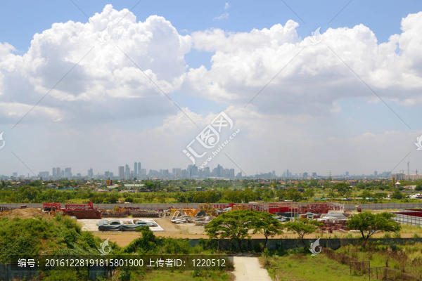 一個在前工業(yè)城市天際線視圖。