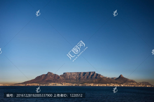 桌子山