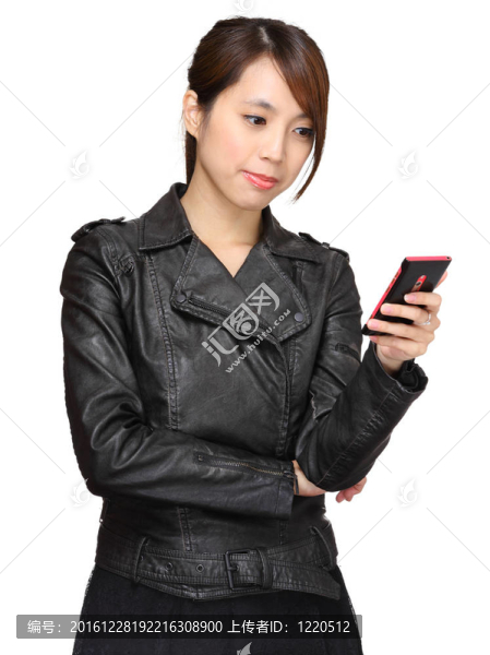 亞洲年輕女性使用手機(jī)短信