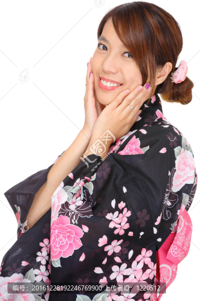 日本婦女與傳統(tǒng)服裝