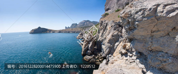 夏天的海岸。蘇達(dá)克海灘。黑海；烏克蘭