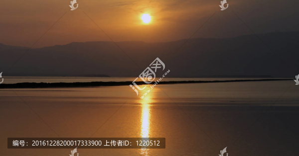 死海上空日出