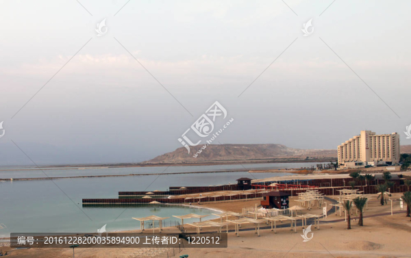 死海的景觀和所多瑪?shù)纳角? title=