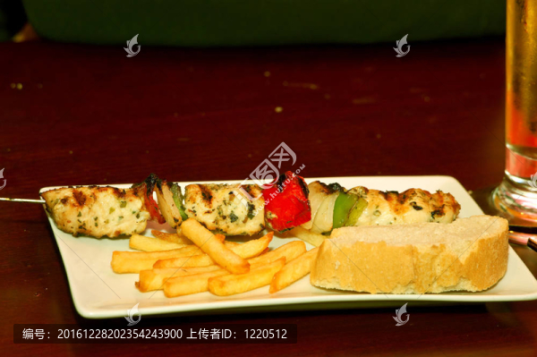 烤羊肉串