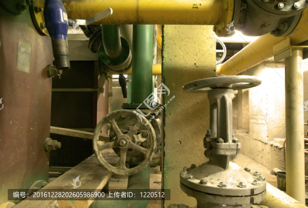 工業(yè)區(qū)；鋼質(zhì)管道和閥門